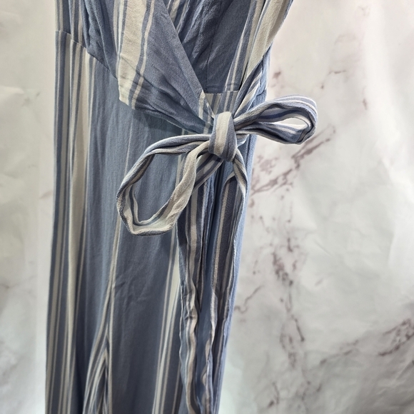 Lulus Jumpsuit Womens Small White Blue Striped Tank Wide Leg Crop Tie Faux Wrap - Picture 4 of 12